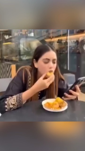 Phone addiction 🤣🤣🤣