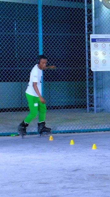 Impro slalom/ Footwork slalom (Dance Skating)