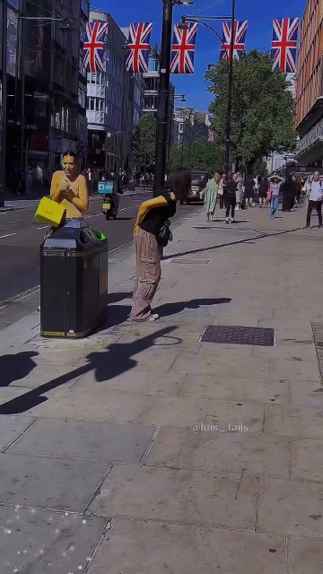 Snake prank 😁😁😁