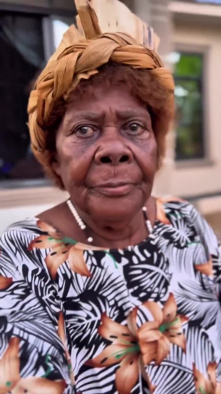 MUONE BIBI WA 2000 SASA