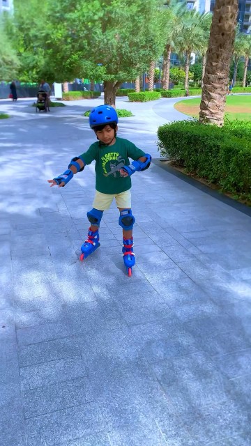 Skating class in Dubai Creek Harbour