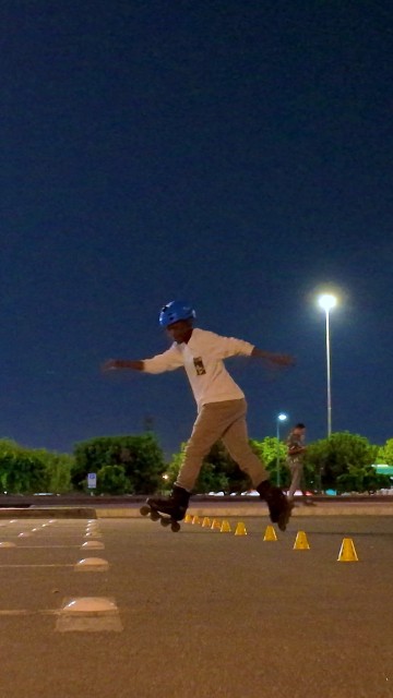 Impro slalom: footwork slalom skating