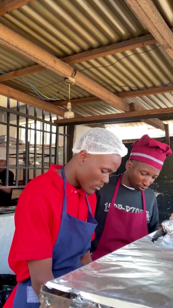 Hivi huyu ana akili kweli