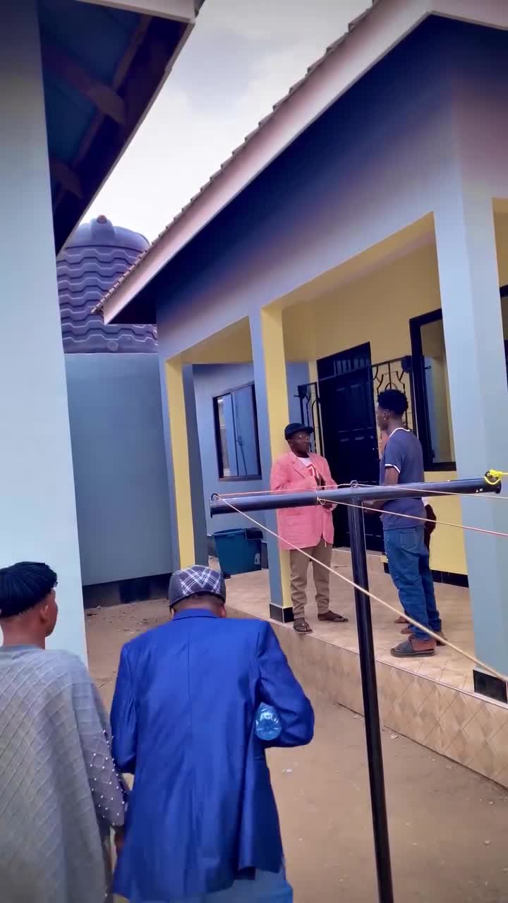 What’s happening 😂😂😂😂