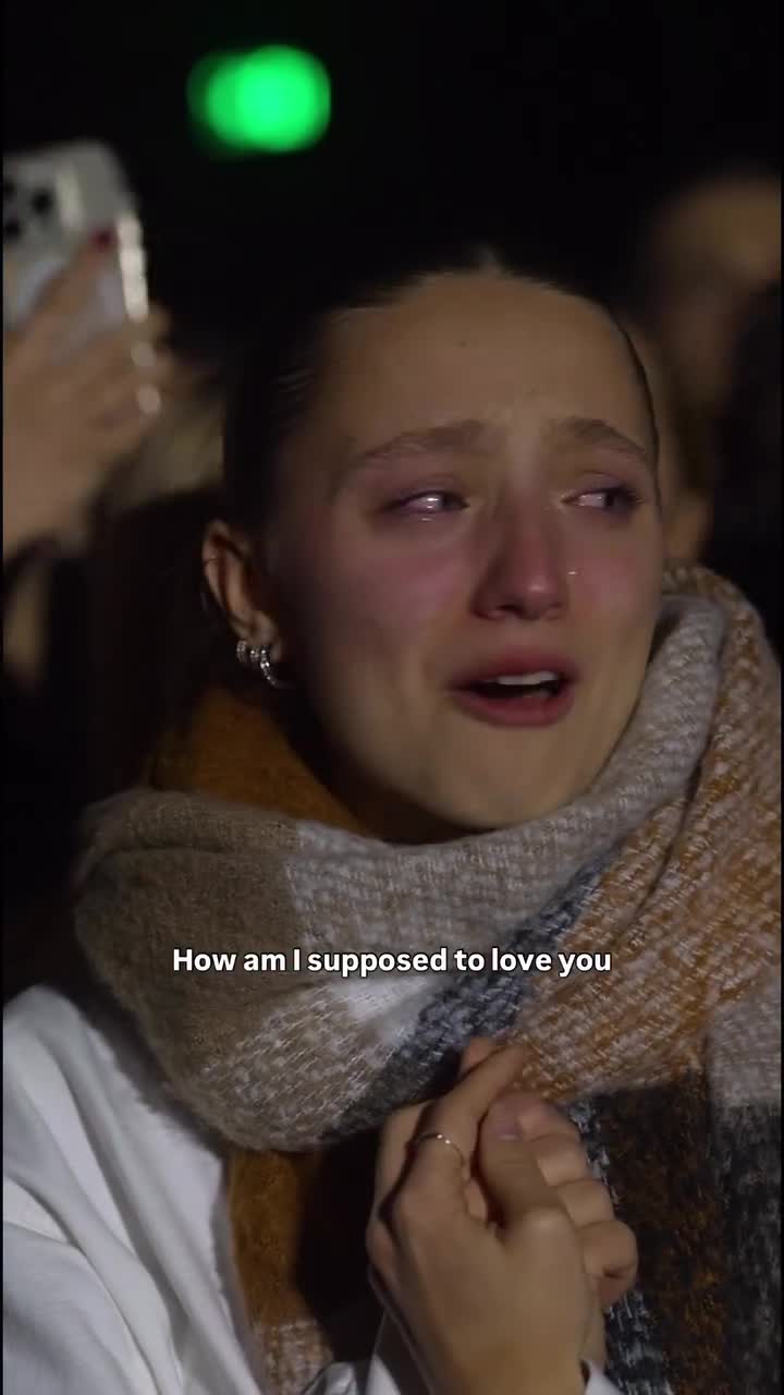 Incredibly Emotional Reaction 💔💘