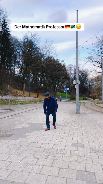 Mathematik Professor 😄🇩🇪🇹🇿
